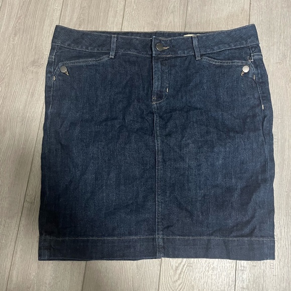GAP Dresses & Skirts - Womens Gap Size 12 Denim Skirt
